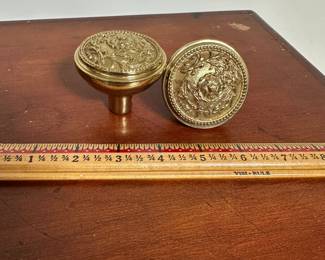 L62 - $30 Set of 2 brass knobs.