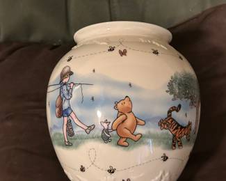Lenox Pooh “honey pot” porcelain collectible