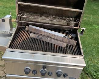 DCS Natural gas grill D27