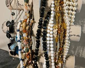 Costume jewelry 