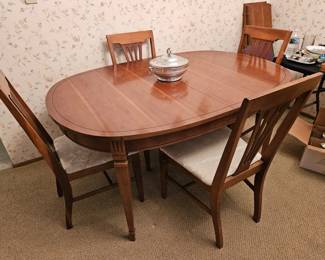 Lammerts Mid century dining room table and chair set 