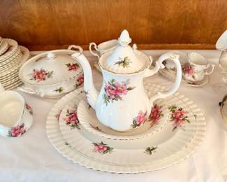 vintage Royal Albert prairie rose china
