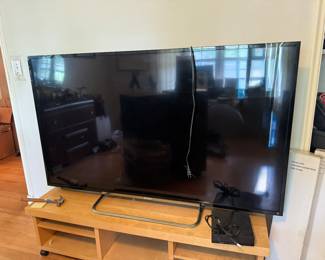 Sony 70" HDTV / 2013