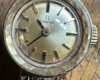 Women's Vintage Omega 14K Gold Wristwatch