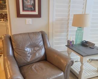 Comfy electric recliner