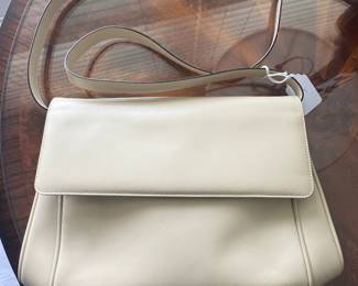Women's Salvatore Ferragamo Cream Leather Shoulder Bag