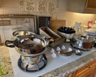 Collection of Pots, Pans & Trays