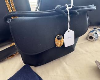 Women's Miss Lewis Leather Clutch