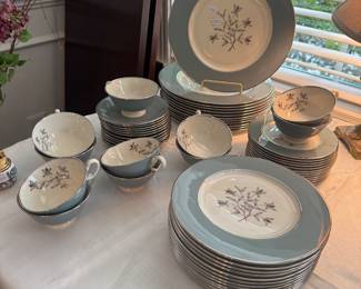 Kingsley By Lenox Porcelain China (46pc)