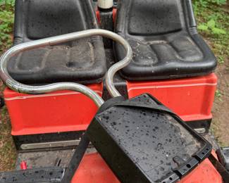 Vintage Harley-Davidson Golf Cart – Dual Seat Rear Section
Classic Harley-Davidson golf cart featuring dual contoured black seats and original red body panels. Rear section includes molded cargo area, sturdy frame, and authentic HD design. Perfect for collectors, restoration projects, or private property transportation. A rare find for vintage golf cart enthusiasts.
