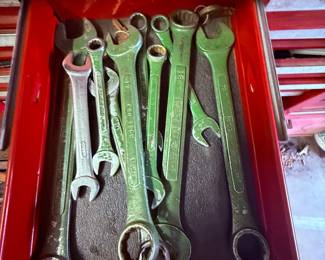 Mixed Combination Wrench Set – Craftsman & Others – Hampshire IL Estate Sale
Assorted combination wrenches including Craftsman and other quality brands. Various SAE sizes, perfect for automotive, mechanical, and DIY projects. #AuntBeesEstateSale Hampshire, Illinois.