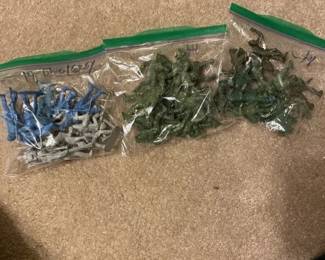 Toy Soldiers - Blue/Grey - WW II. - sold per each bag
