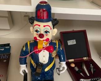 Policeman Clown (plastic)