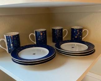 Nice cake and coffee set. 6 plates, 5 cups (1 not shown...I was using it!)