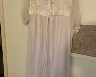 Vintage Gown & Robe Set - Size Med