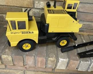 Mighty Tonka Truck - metal