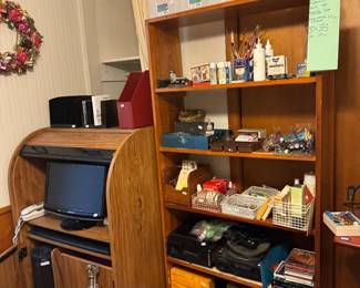 Affordable desk art station