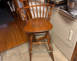 Bar stool