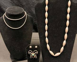 DE218Vintage Native Elsie Yazzie Necklace