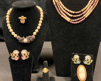 DE229Elegant Vintage