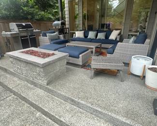 Patio furniture set (fire pit is built in)