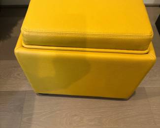 Storage ottoman