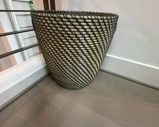 Decorative basket