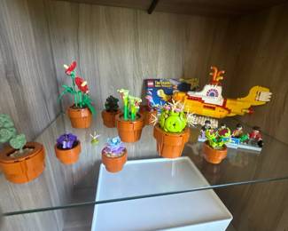 Lego sets - Beatles Yellow Submarine & Tiny plants botanical collection