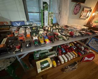 Die cast cars, trucks, airplanes. Various sizes.