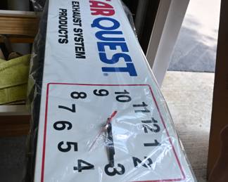 Automotive Clock Prom advertisement sign Car Quest