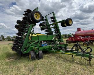 John Deere 1890 Air Seeder/Drill