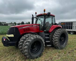 Case IH 335 Magnum Tractor, MFWD