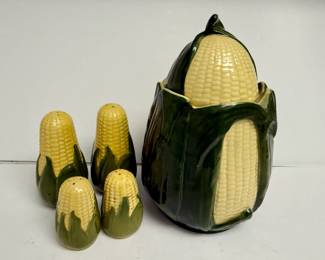 Salt and pepper shakers in 2 sizes and cookie jar