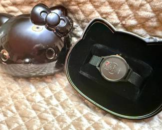 Hello Kitty x MVMT watch in case (new)
