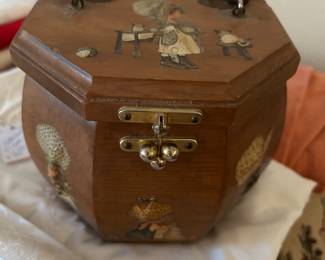 Vintage Holly Hobby purse.