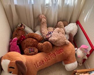 Stuffed animals 