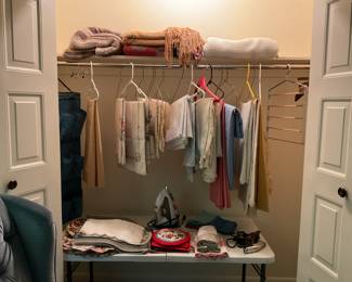 Mixed linens, including vintage table linens