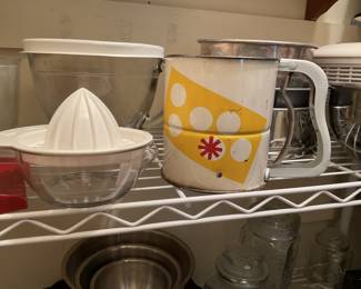 Lots of nice pantry items