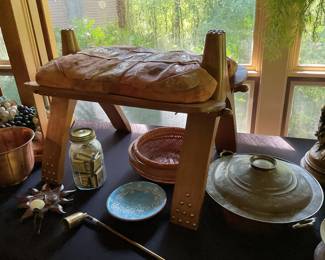 Camel saddle 