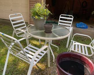 Outdoor table and chairs