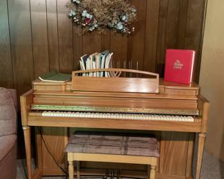 Piano  with stool
