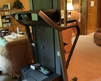 Treadmill- tested and works