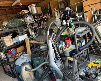 Complete garage with tools 
