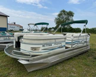 Pontoon Boat