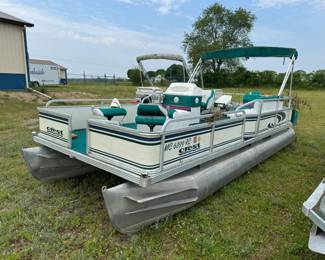 Pontoon Boat