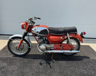Suzuki S32-2 motorcycle, 149cc