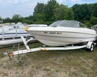 1998 Bayliner Capri 18' open bow speed boat
