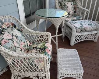 Antique wicker outdoor furniture 