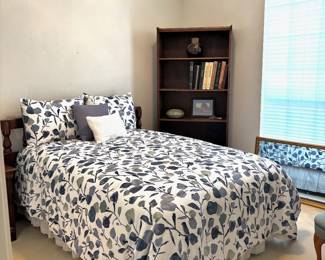 Full Size Bed