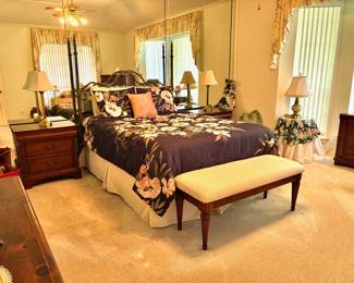Queen Bed